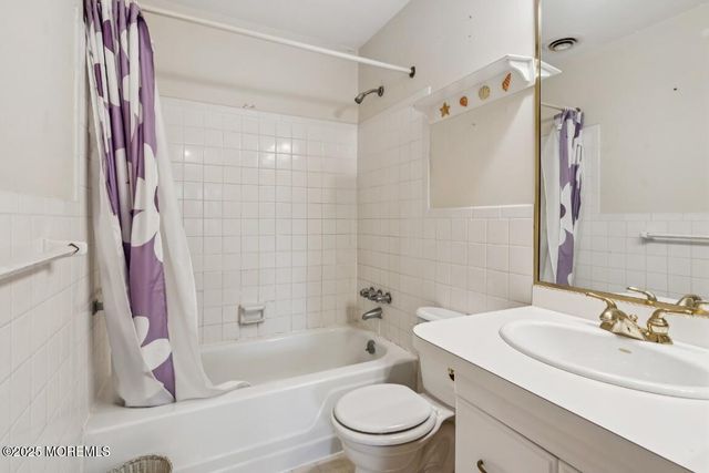 5 Blue Jay Street A, Manchester, NJ 08759