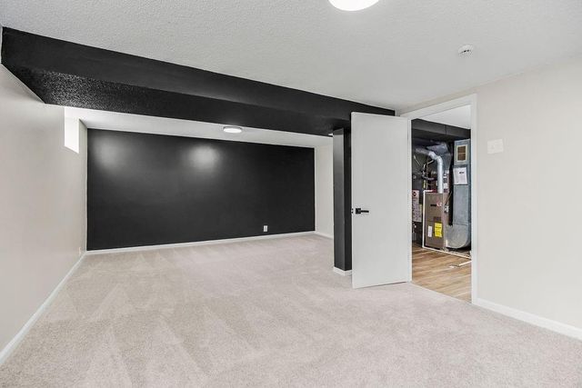 2101 SE Harding Street, Oak Grove, MO 64075