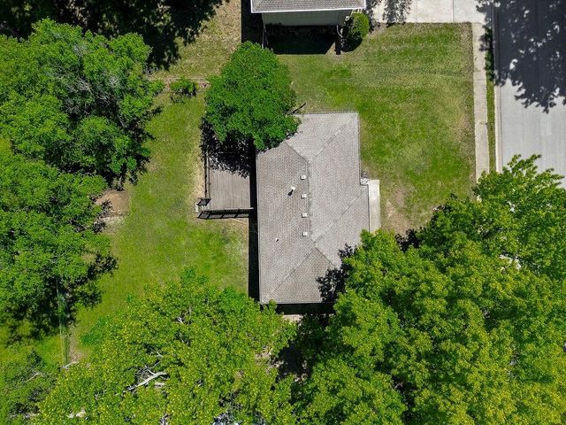 2101 SE Harding Street, Oak Grove, MO 64075