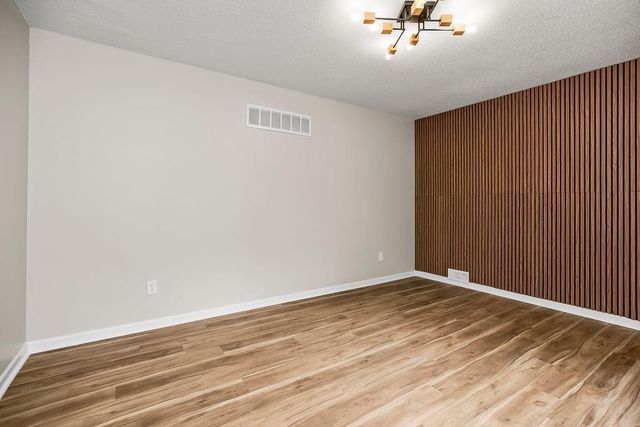 2101 SE Harding Street, Oak Grove, MO 64075