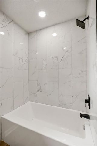 2101 SE Harding Street, Oak Grove, MO 64075