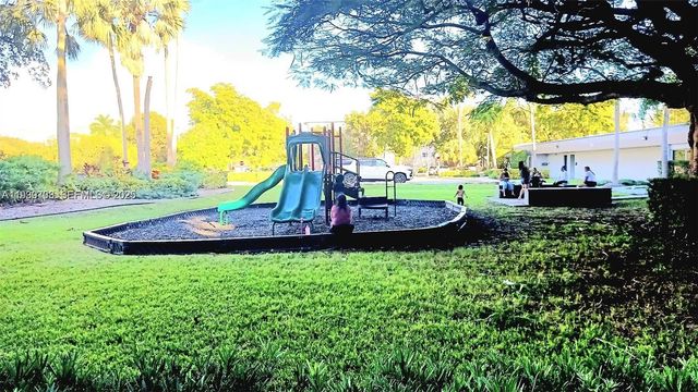 11050 SW 196th St 411, Cutler Bay, FL 33157