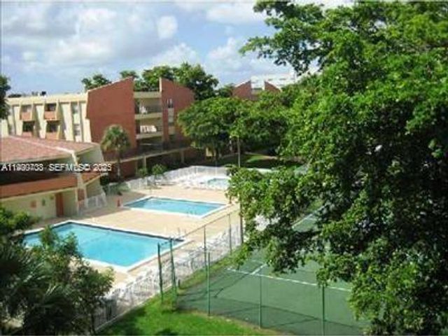 11050 SW 196th St 411, Cutler Bay, FL 33157