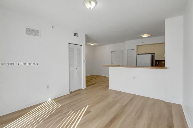 11050 SW 196th St 411, Cutler Bay, FL 33157