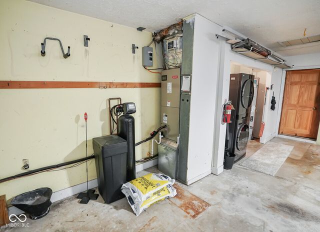 1181 Cambridge Drive, Greenwood, IN 46142