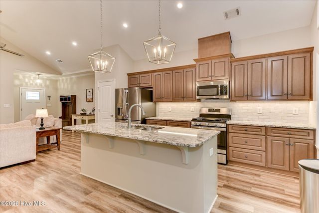 212 Deveraux Point, Mc Cormick, SC 29835