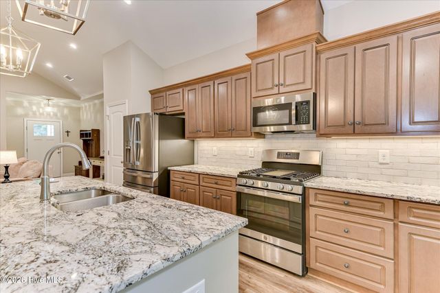212 Deveraux Point, Mc Cormick, SC 29835