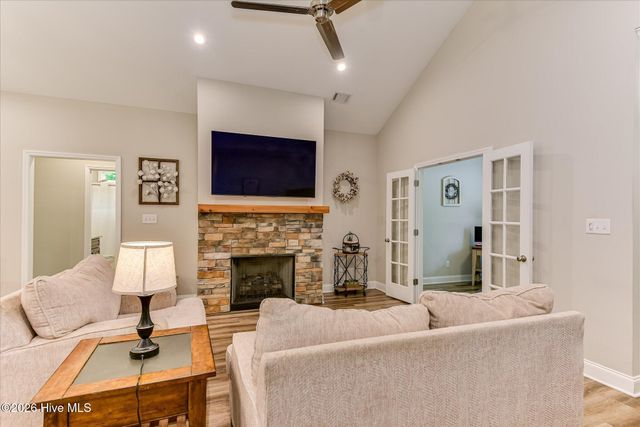 212 Deveraux Point, Mc Cormick, SC 29835