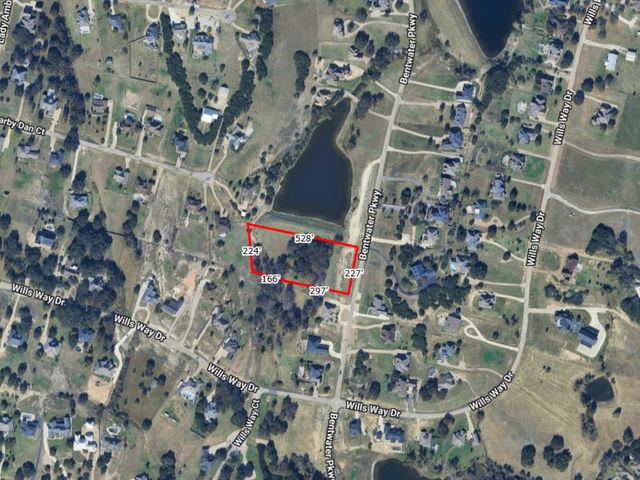 1210 Bentwater Parkway, Granbury, TX 76049