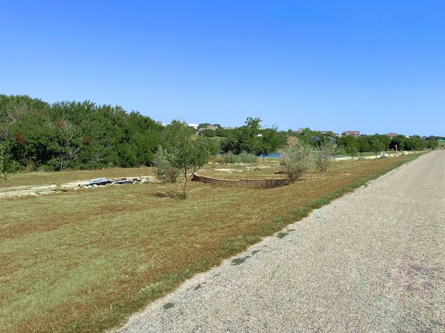 1210 Bentwater Parkway, Granbury, TX 76049