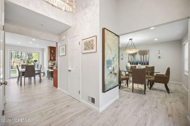 20 Colts Run, Marlboro, NJ 07746