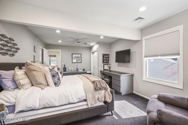 20 Colts Run, Marlboro, NJ 07746