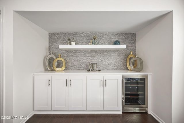 20 Colts Run, Marlboro, NJ 07746