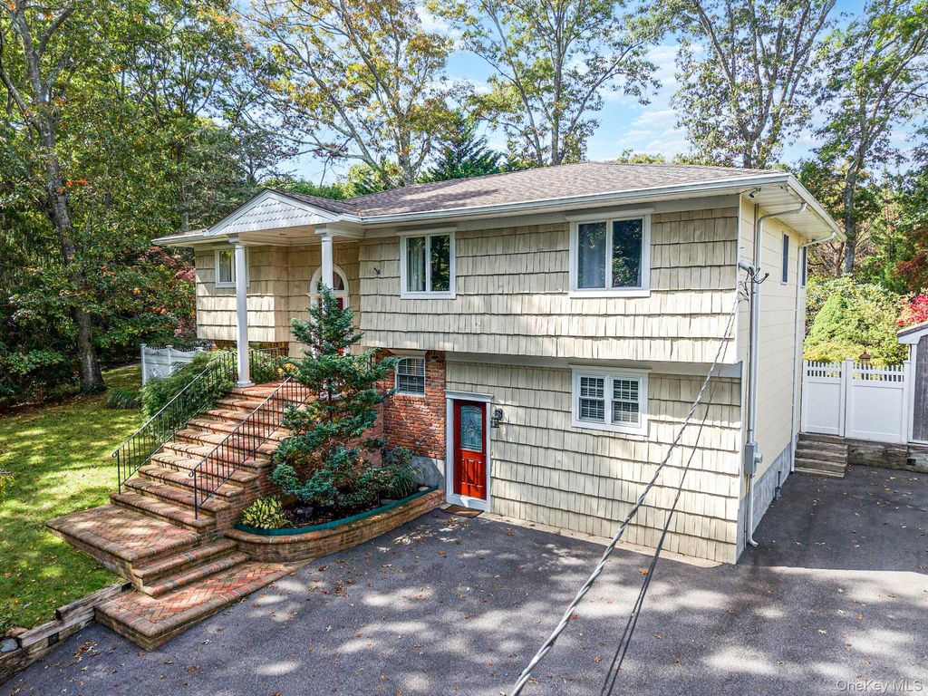 6 Wyandanch Boulevard, Smithtown, NY 11787 — exterior