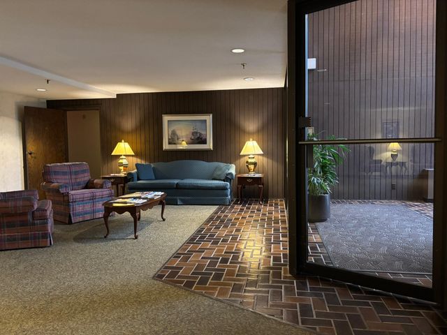 9600 Portland Avenue S 107, Bloomington, MN 55420