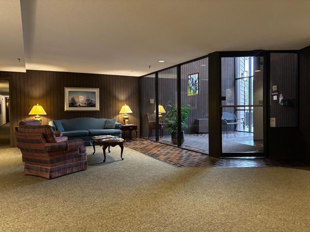 9600 Portland Avenue S 107, Bloomington, MN 55420