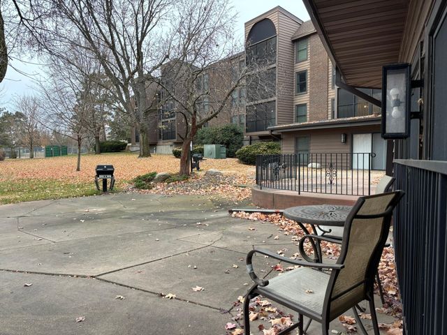 9600 Portland Avenue S 107, Bloomington, MN 55420