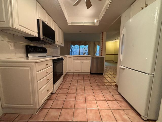 9600 Portland Avenue S 107, Bloomington, MN 55420