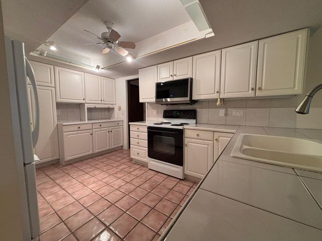 9600 Portland Avenue S 107, Bloomington, MN 55420