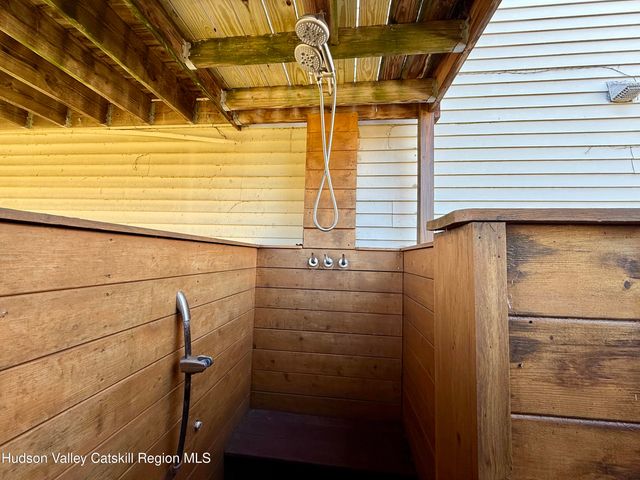 24 Howard Hall Road, Catskill, NY 12414