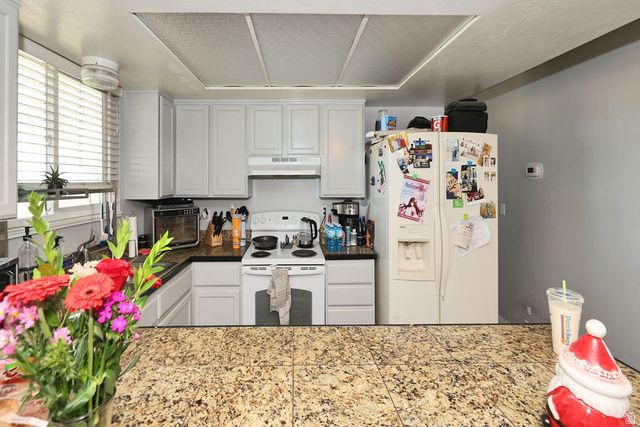 968 W SUNBERRY DR, Murray, UT 84123