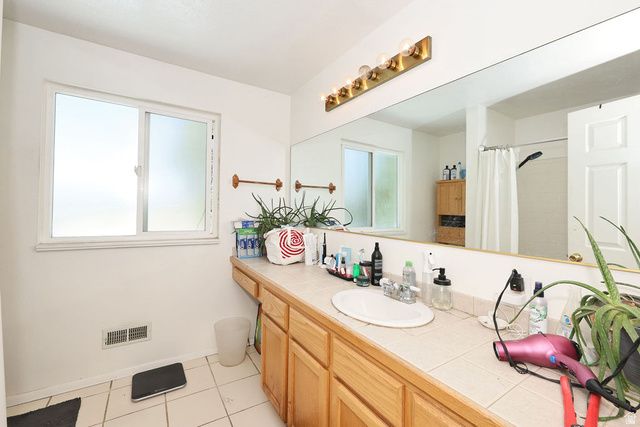 968 W SUNBERRY DR, Murray, UT 84123