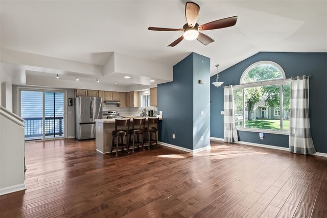 1008 Beachland Boulevard, Waterford, MI 48328