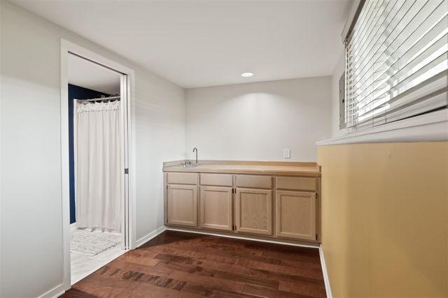 1008 Beachland Boulevard, Waterford, MI 48328
