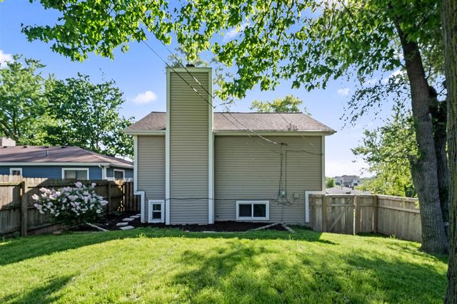 1008 Beachland Boulevard, Waterford, MI 48328