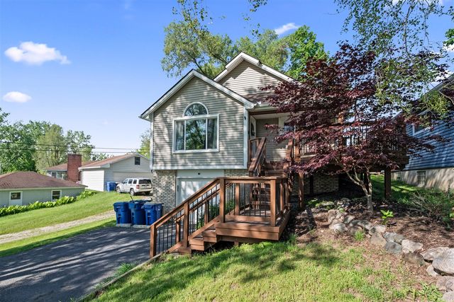 1008 Beachland Boulevard, Waterford, MI 48328