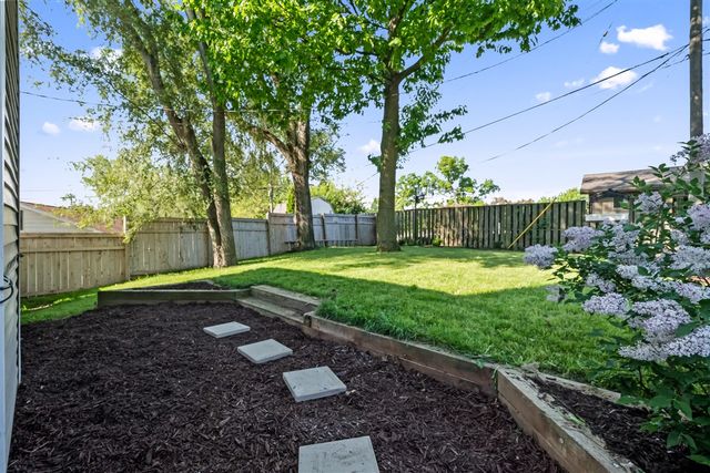 1008 Beachland Boulevard, Waterford, MI 48328