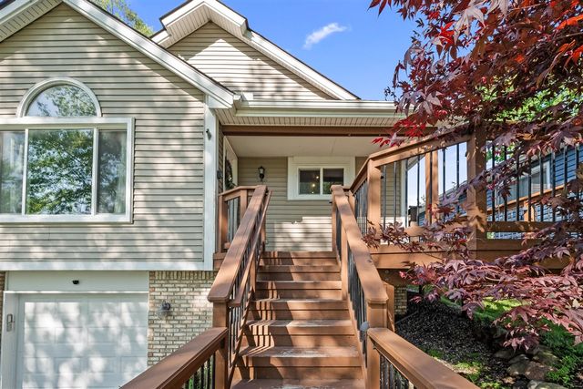 1008 Beachland Boulevard, Waterford, MI 48328