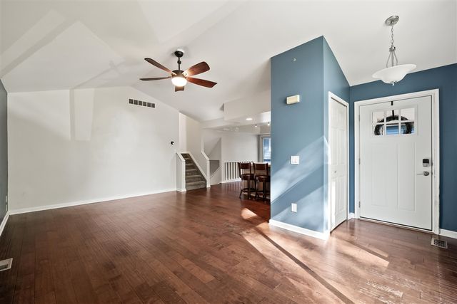 1008 Beachland Boulevard, Waterford, MI 48328
