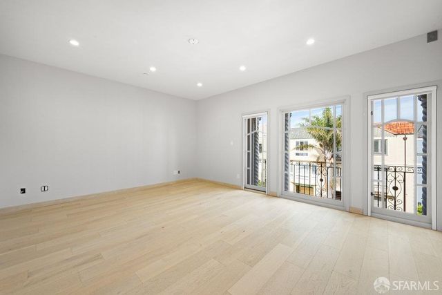 1655 Beach Street, San Francisco, CA 94123