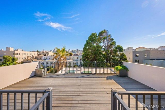 1655 Beach Street, San Francisco, CA 94123