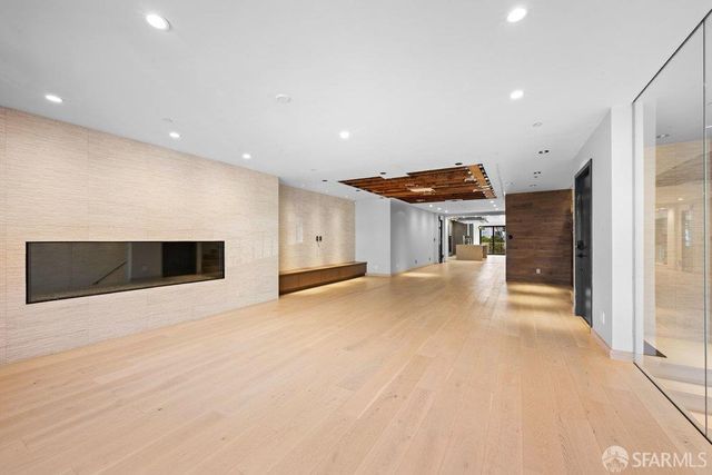 1655 Beach Street, San Francisco, CA 94123