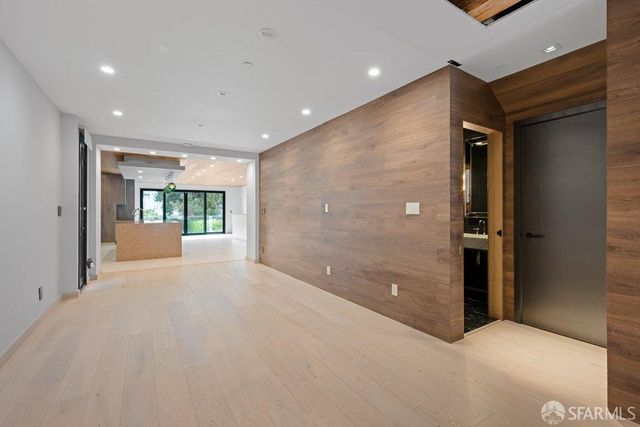 1655 Beach Street, San Francisco, CA 94123
