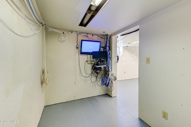 34 Russell Road, Colonie, NY 12205