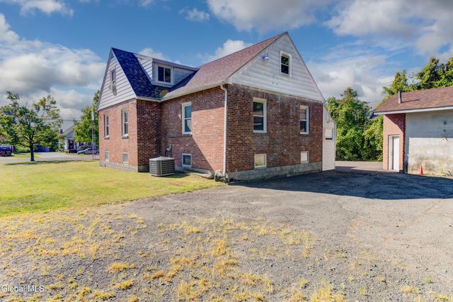 34 Russell Road, Colonie, NY 12205