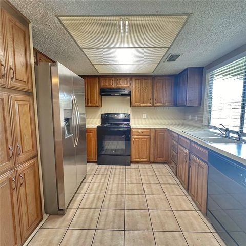 205 Glenwood Drive, Coppell, TX 75019