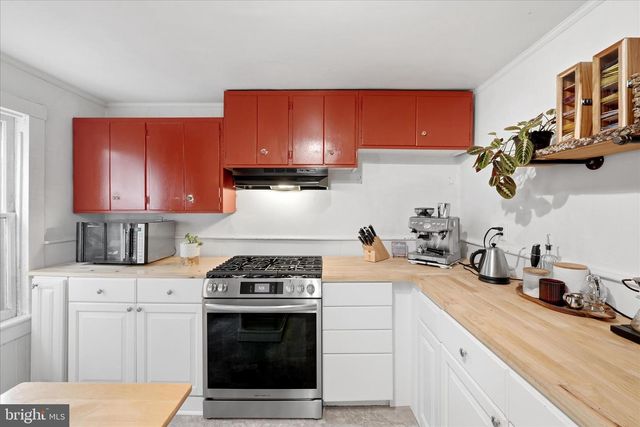 11 W GERMAIN ST, Winchester, VA 22601