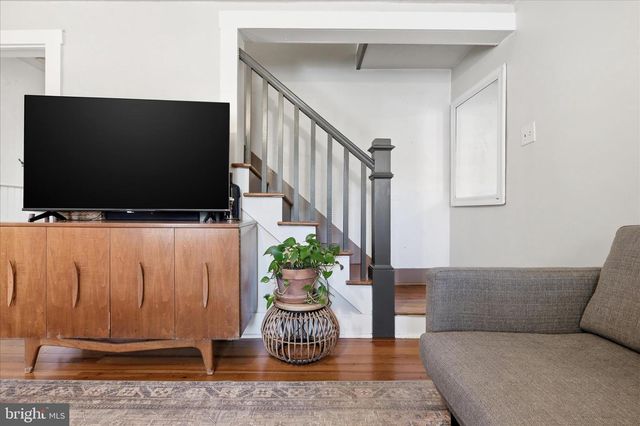 11 W GERMAIN ST, Winchester, VA 22601