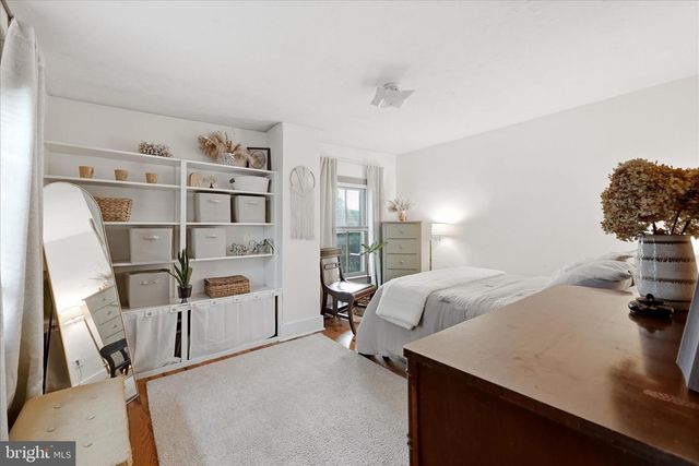 11 W GERMAIN ST, Winchester, VA 22601
