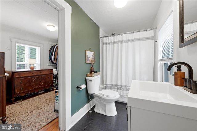 11 W GERMAIN ST, Winchester, VA 22601