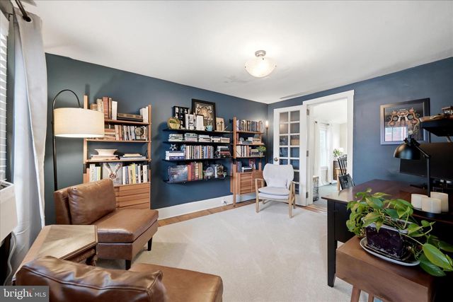 11 W GERMAIN ST, Winchester, VA 22601
