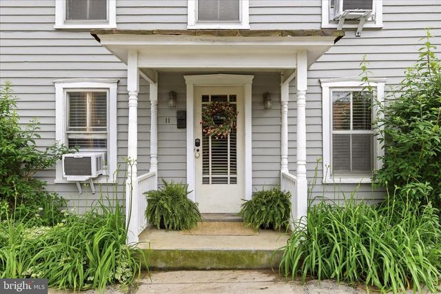 11 W GERMAIN ST, Winchester, VA 22601