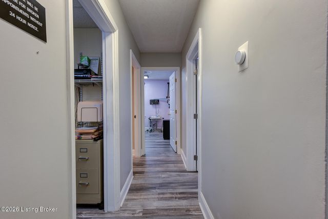 2109 Crums Ln, Louisville, KY 40216