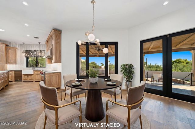 7370 N Catalina Ridge Drive, Tucson, AZ 85718