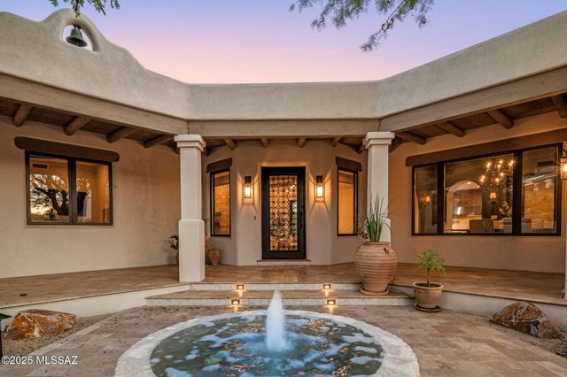 7370 N Catalina Ridge Drive, Tucson, AZ 85718