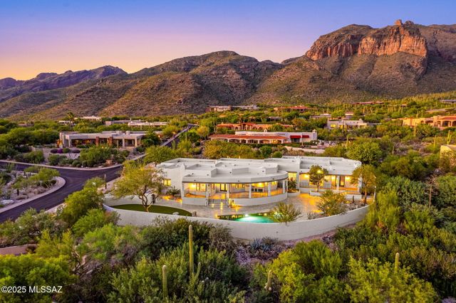 7370 N Catalina Ridge Drive, Tucson, AZ 85718